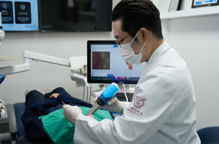 더스퀘어치과 | 악궁 확장 교정 기술과 노하우 MARPE(Mini screw-Assisted Rapid Palatal Expander)