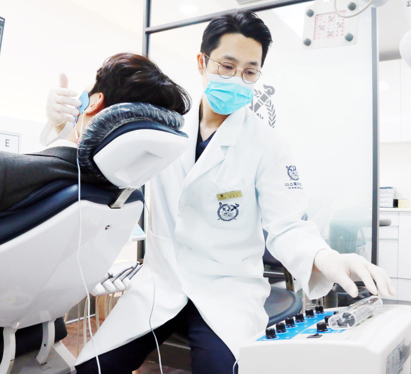더스퀘어치과 | 턱관절 질환 치료 레이저 치료